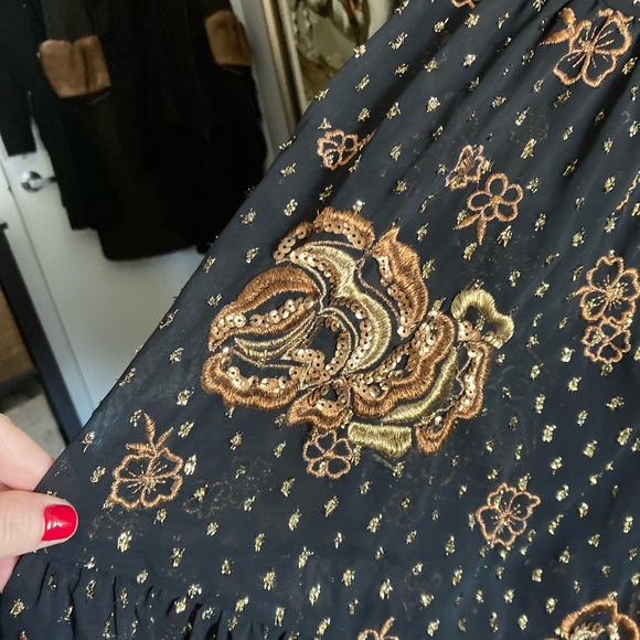 Express beautiful black and gold sequined dress NWOT - Picture 13 of 14